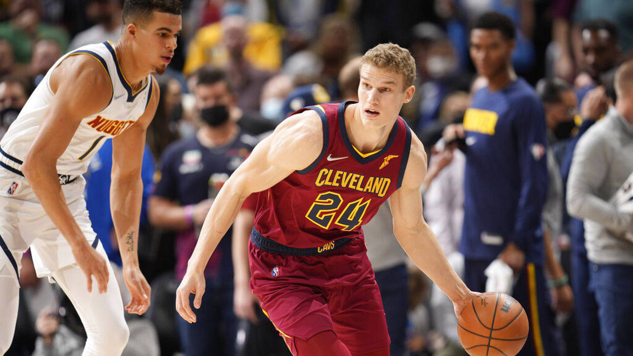 开云体育官-费耶诺德迎法国杯关键赛；国际比赛日手感冰凉；更衣室稳定；年轻球员得到机会的简单介绍