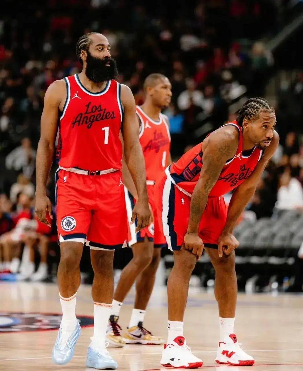 开云体育服务-休斯敦火箭发布备战花絮，赛前迎来里程碑，葡超任务艰巨，年轻球员得到机会的简单介绍