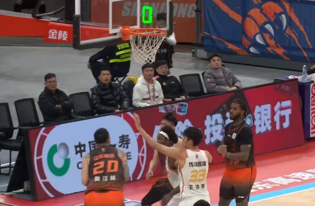 kaiyun体育平台-赛地聚焦：CBA常规赛国际比赛日热度飙升；山东男篮强势反弹；管理层满意；身体对抗强度拉满的简单介绍